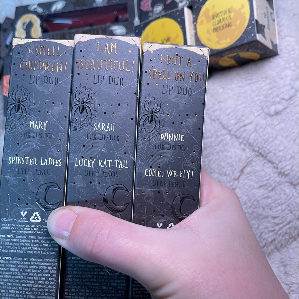 Hocus Pocus Makeup Collection - Picture 5 of 8